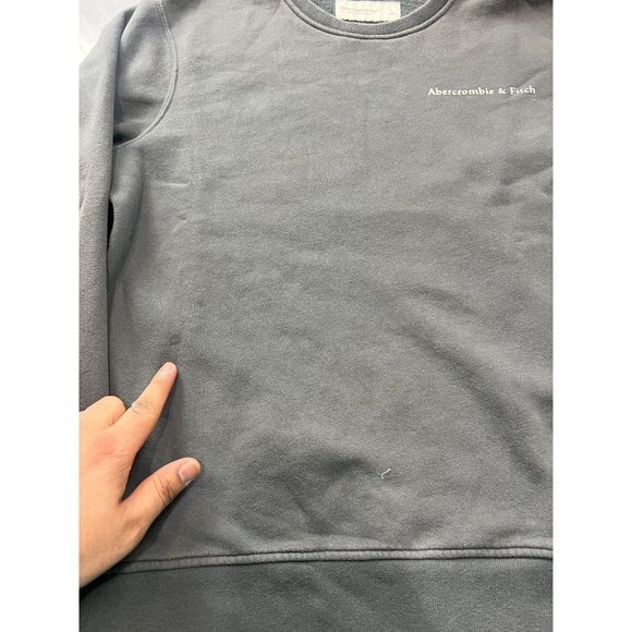 ABERCROMBIE GREY CREWNECK SIZE L | C1 - Picture 3 of 6